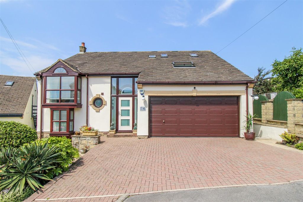 Property photo 1 of 28