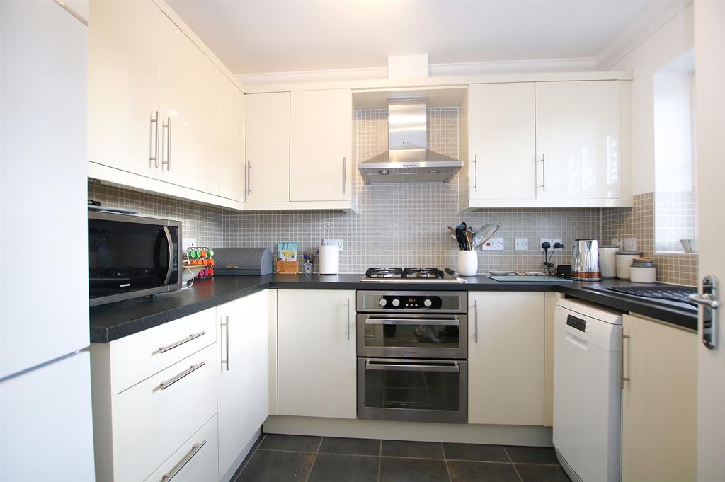 Property photo 3 of 10 Img_2510.Jpg