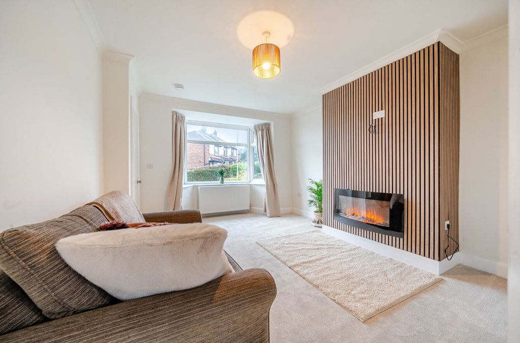 Property photo 2 of 14 1370155-4-68F755F...