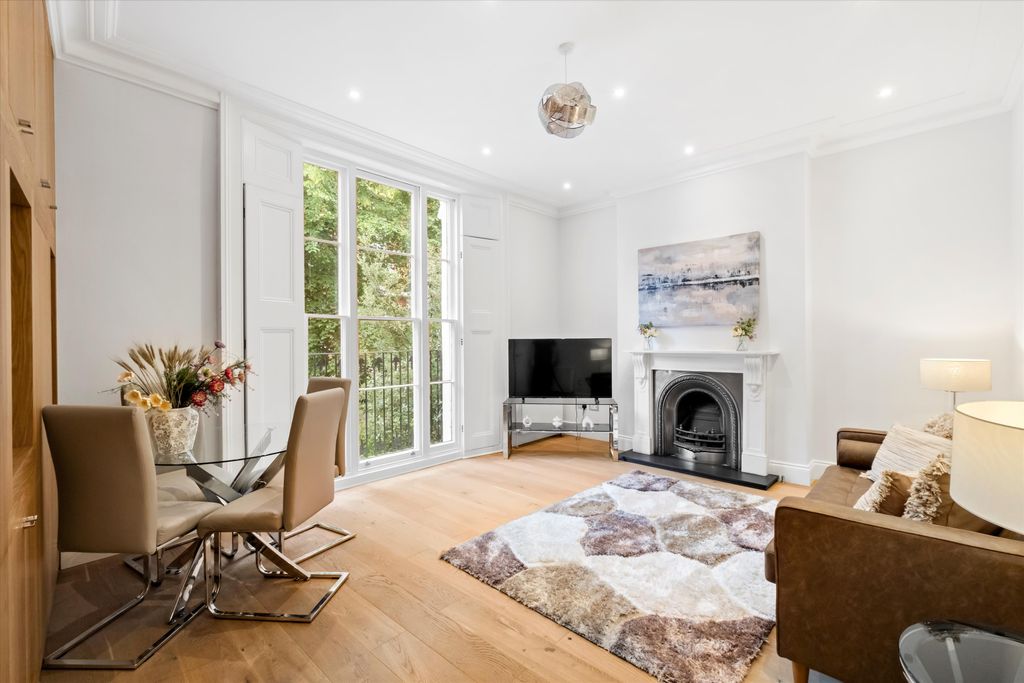 Property photo 1 of 19 Image