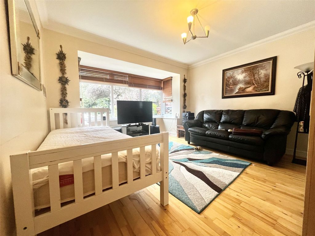 Property photo 2 of 4 Picture No. 05