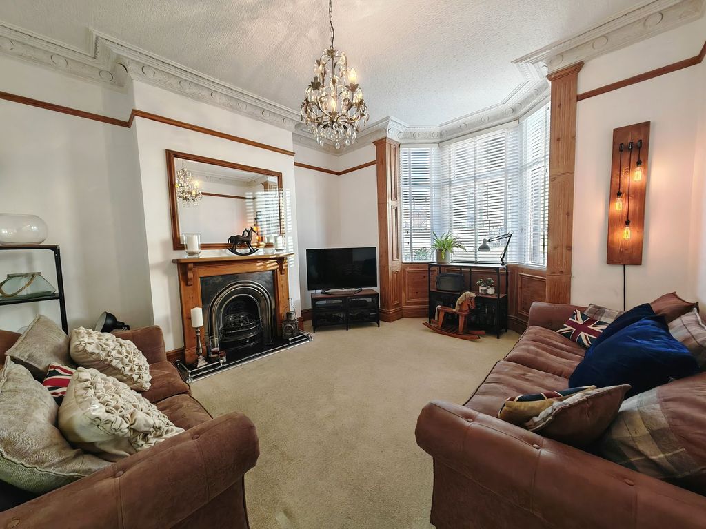 Property photo 2 of 23