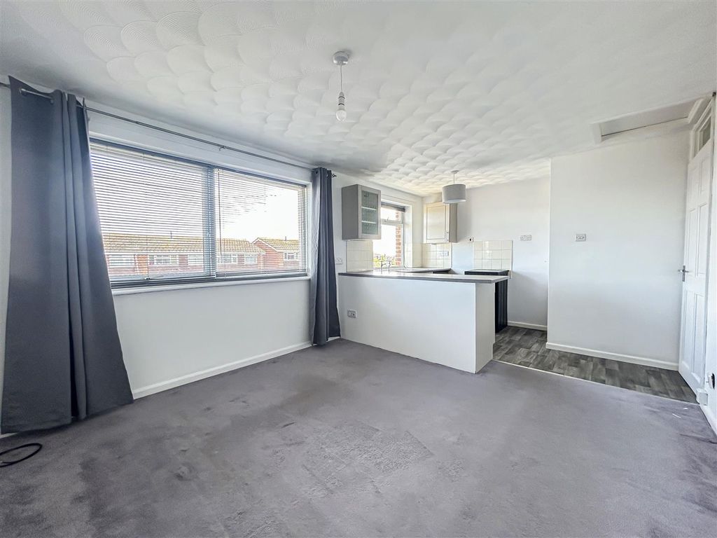 Property photo 3 of 12 Img_0566.Jpg