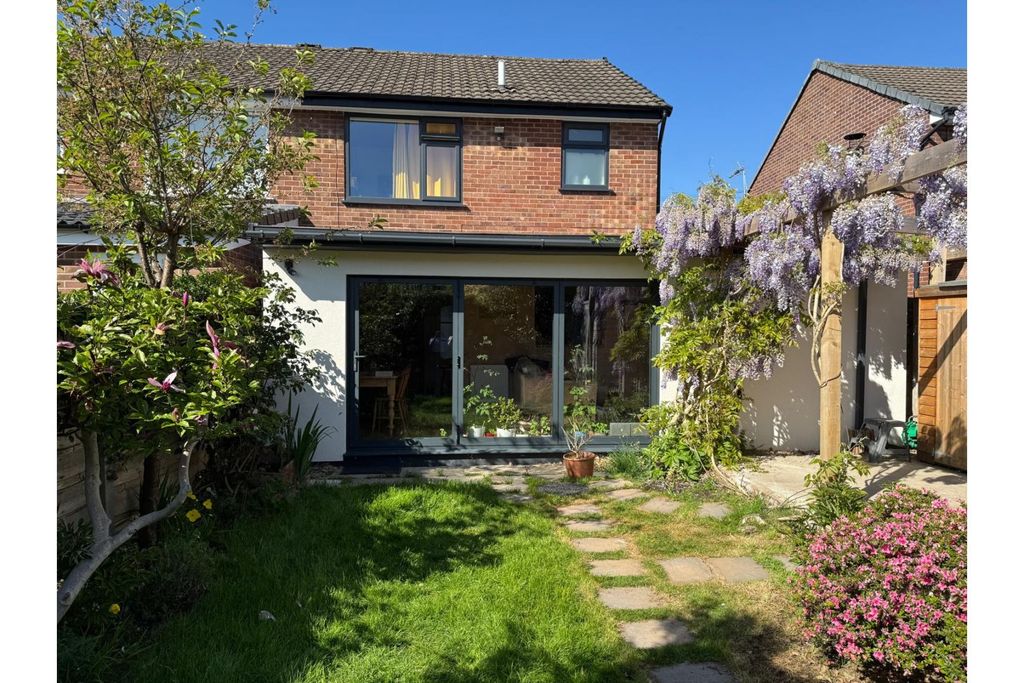 Property photo 1 of 1