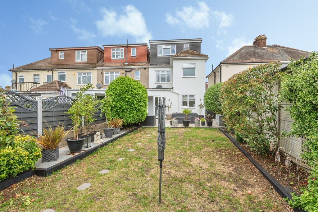 Property photo 2 of 15