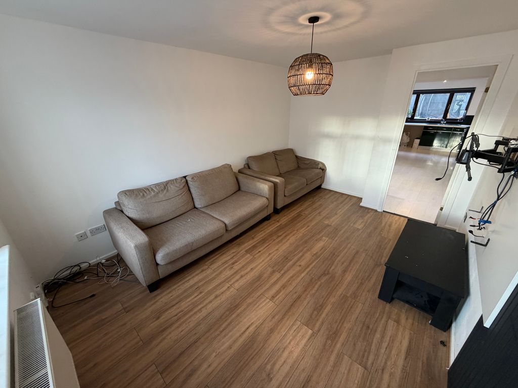 Property photo 3 of 14 Image