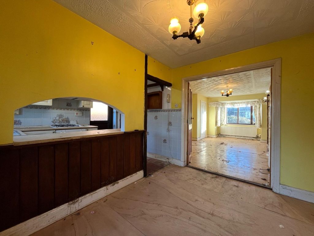 Property photo 3 of 20 4632013