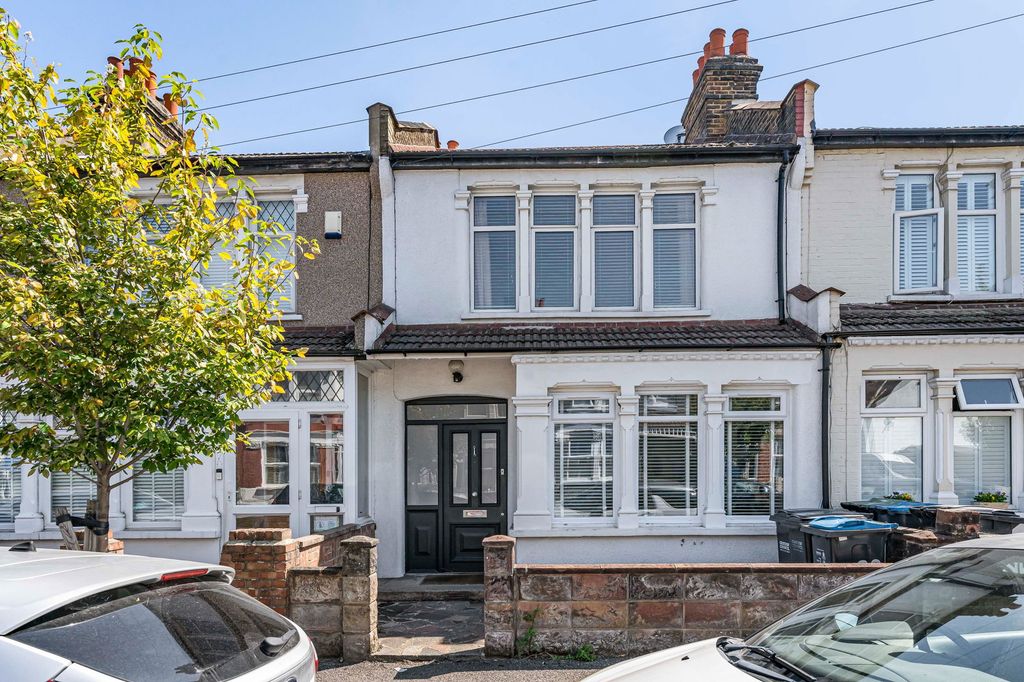 Property photo 1 of 22