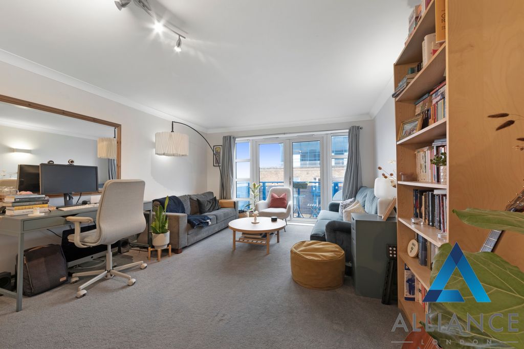 Property photo 3 of 12