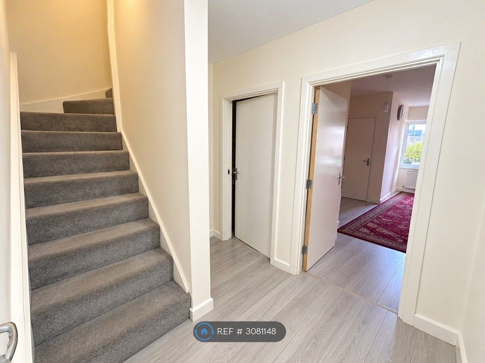 Property photo 1 of 14 Communal Area