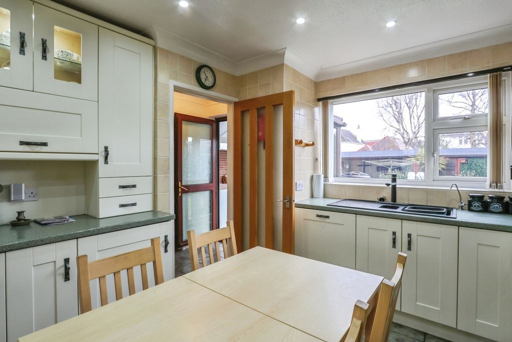 Property photo 2 of 18 Pbox-Img.Jpg