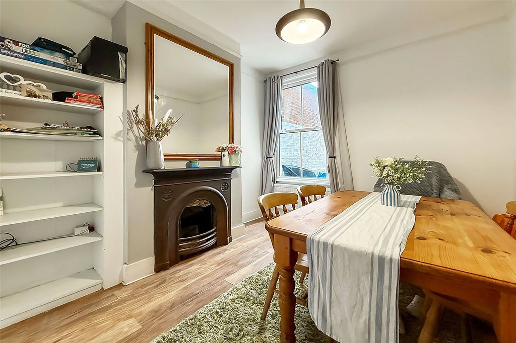 Property photo 3 of 20 Picture No. 18