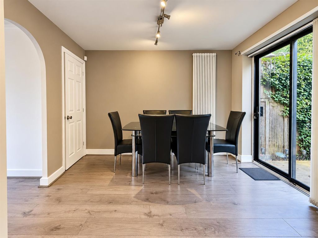 Property photo 3 of 22 Fitted Dining Kitchen: