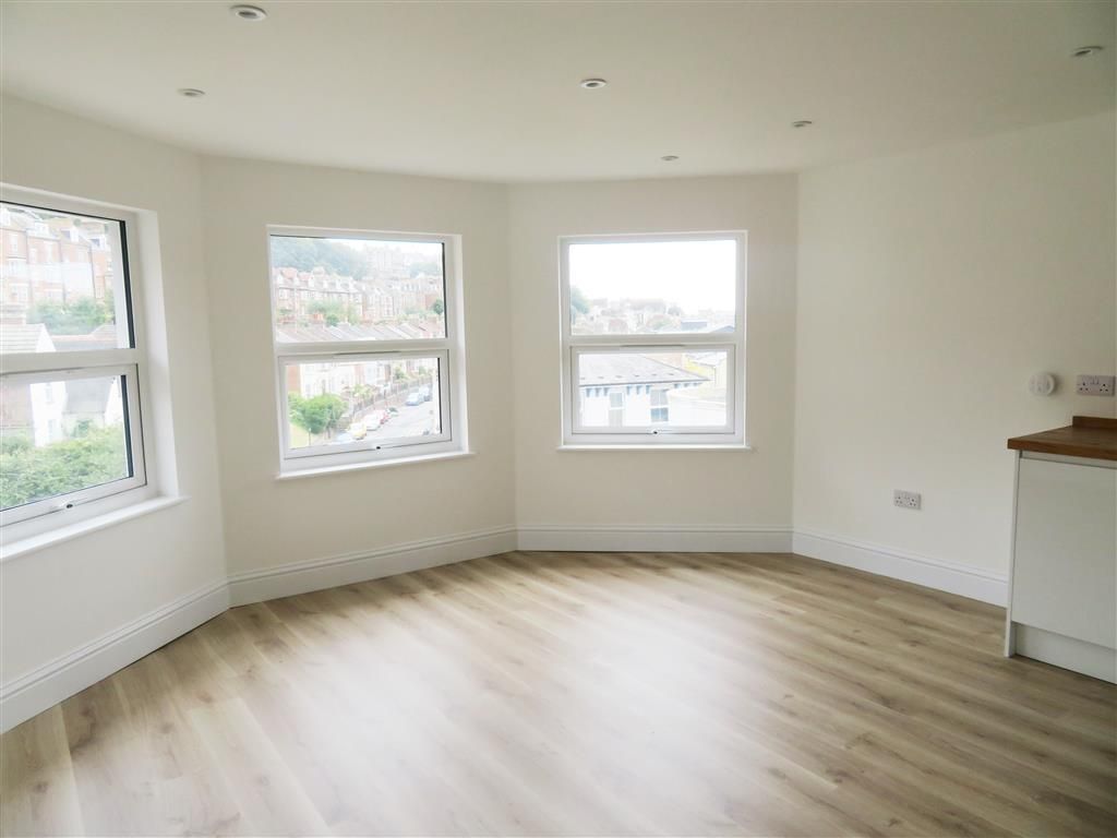 Property photo 3 of 6 Living Room