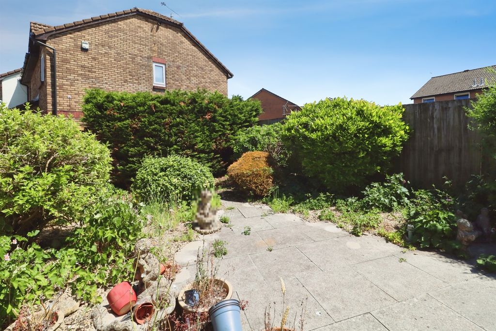 Property photo 2 of 19
