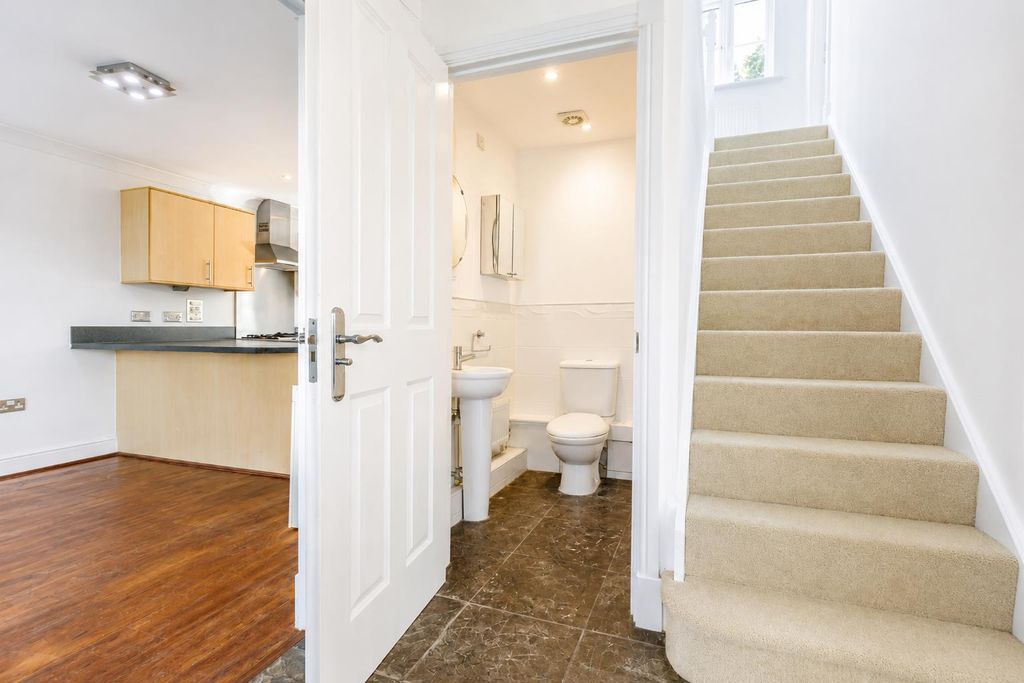 Property photo 3 of 16 4E60ce7F-65Fa-4E1d-9Da2-F66691813B54.Png