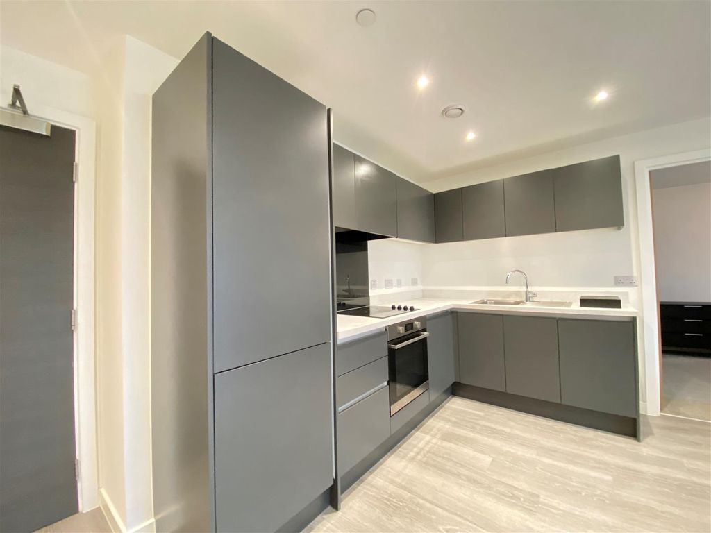 Property photo 3 of 6