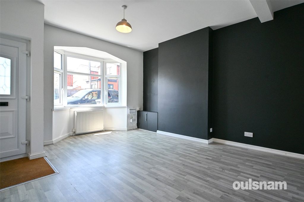 Property photo 2 of 19 Picture No. 21