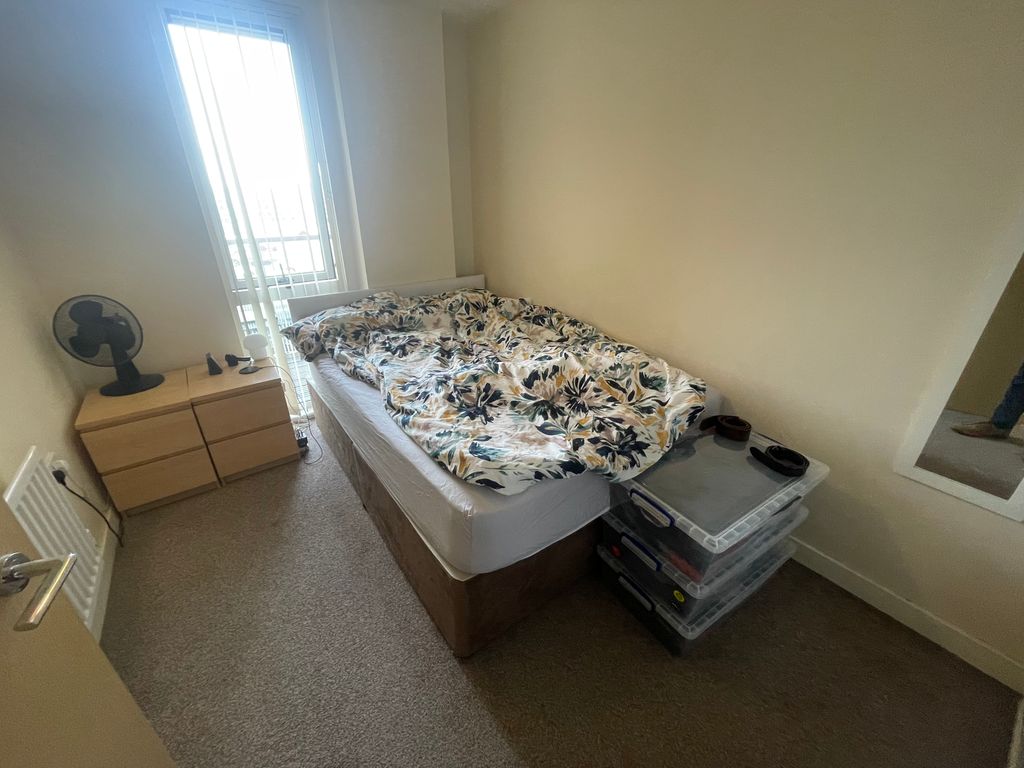 Property photo 3 of 5