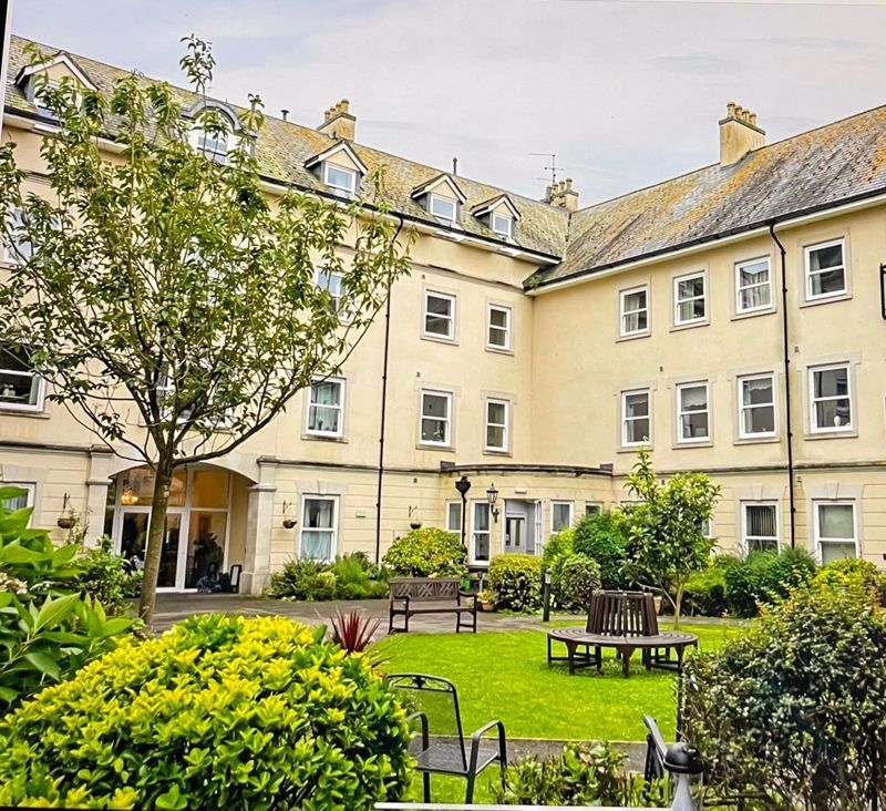 Property photo 1 of 13 Photo 17