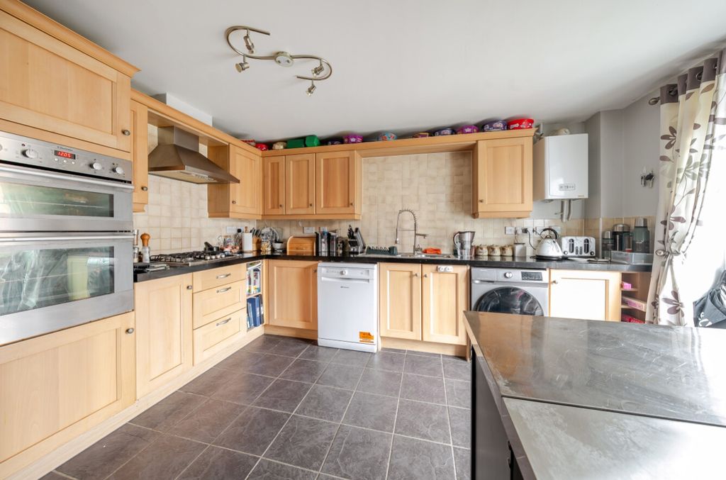 Property photo 3 of 24 1248844 (16)