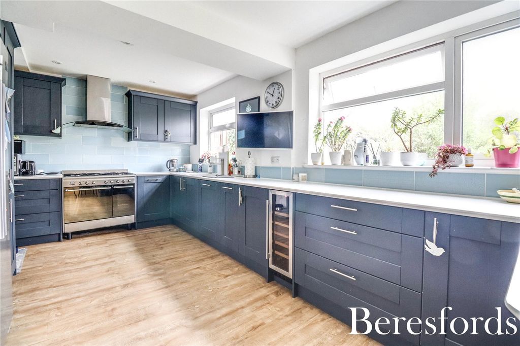 Property photo 2 of 14 Picture No. 03