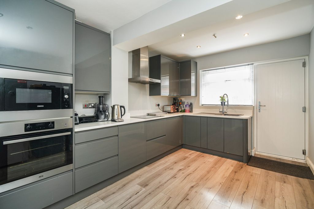 Property photo 3 of 28 Dsc01693