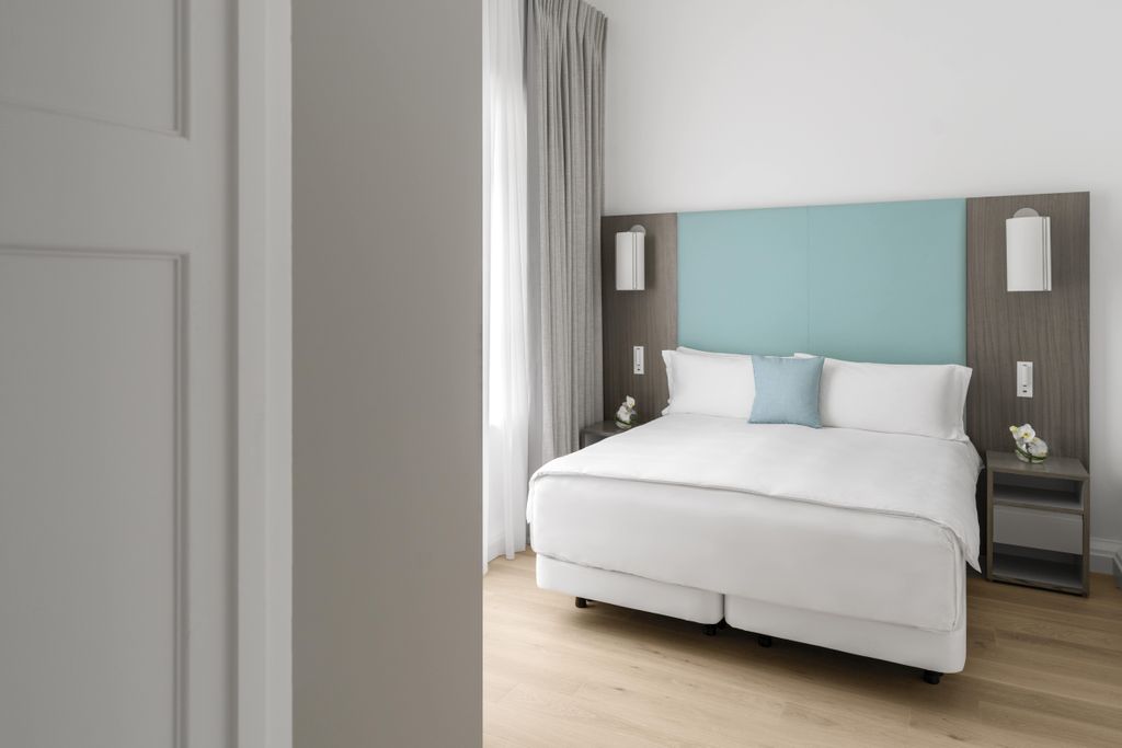 Additional image 9 of 3 bed flat to rentHertford Street, London W1J