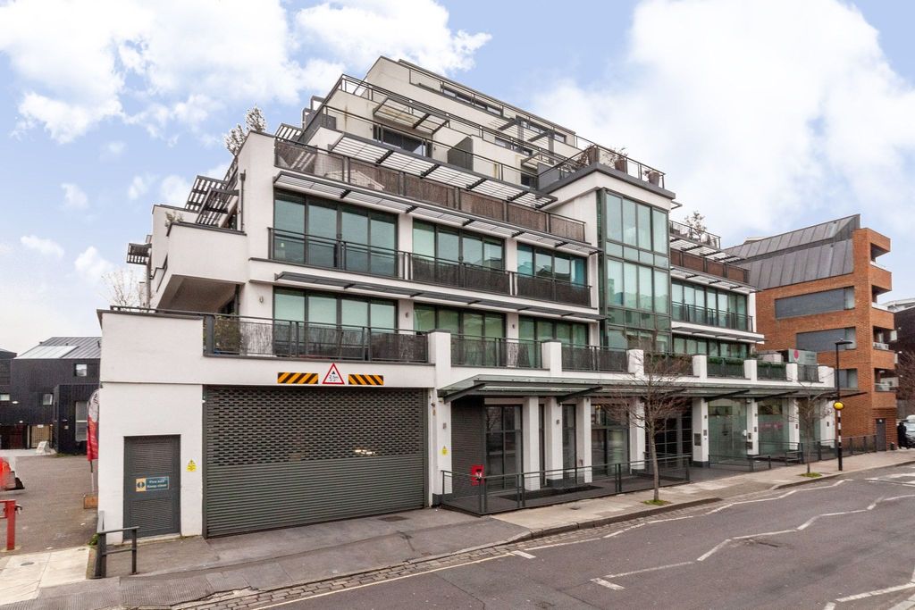 Property photo 2 of 3