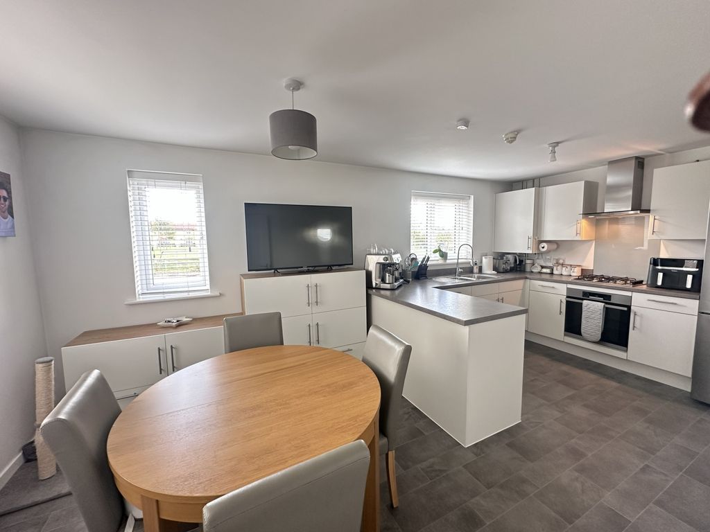 Property photo 2 of 16 Img_4296