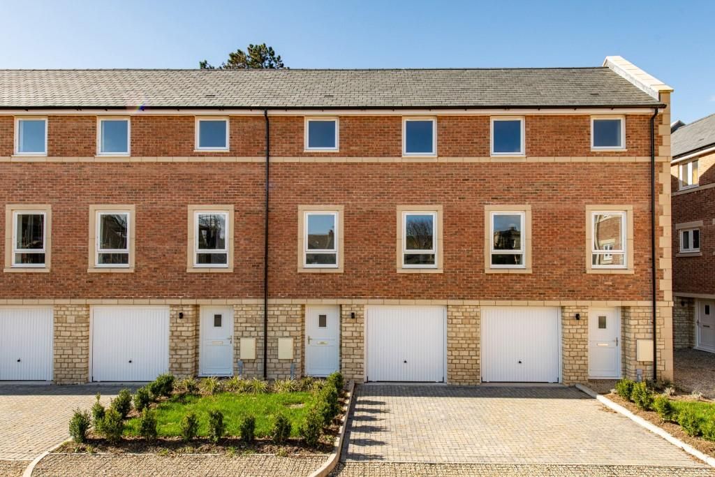 Property photo 1 of 12 Plot 7 - 1.  Gallery_Courtfield-Gardens_Plot6-8.Jp