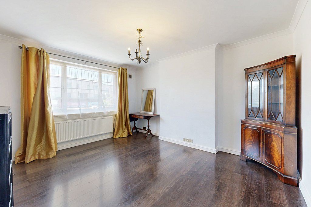 Property photo 2 of 9 Picture No. 10
