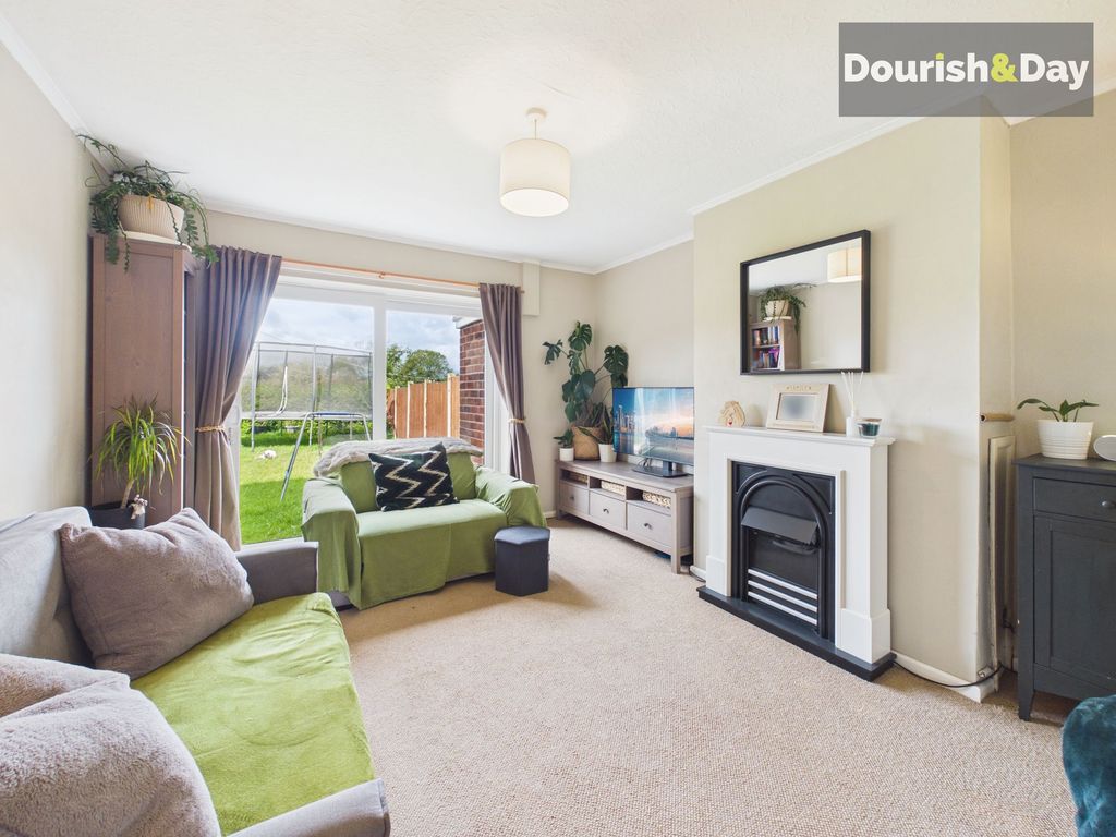 Property photo 3 of 16