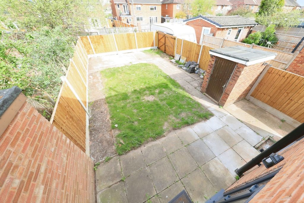 Property photo 3 of 17 Photo