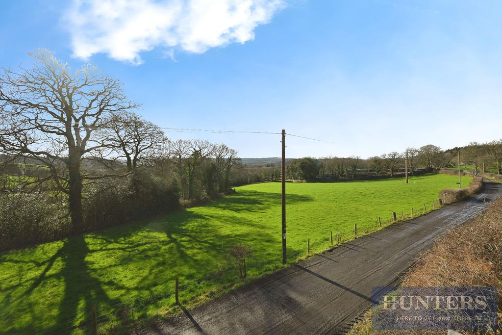 Property photo 2 of 35 Exterior