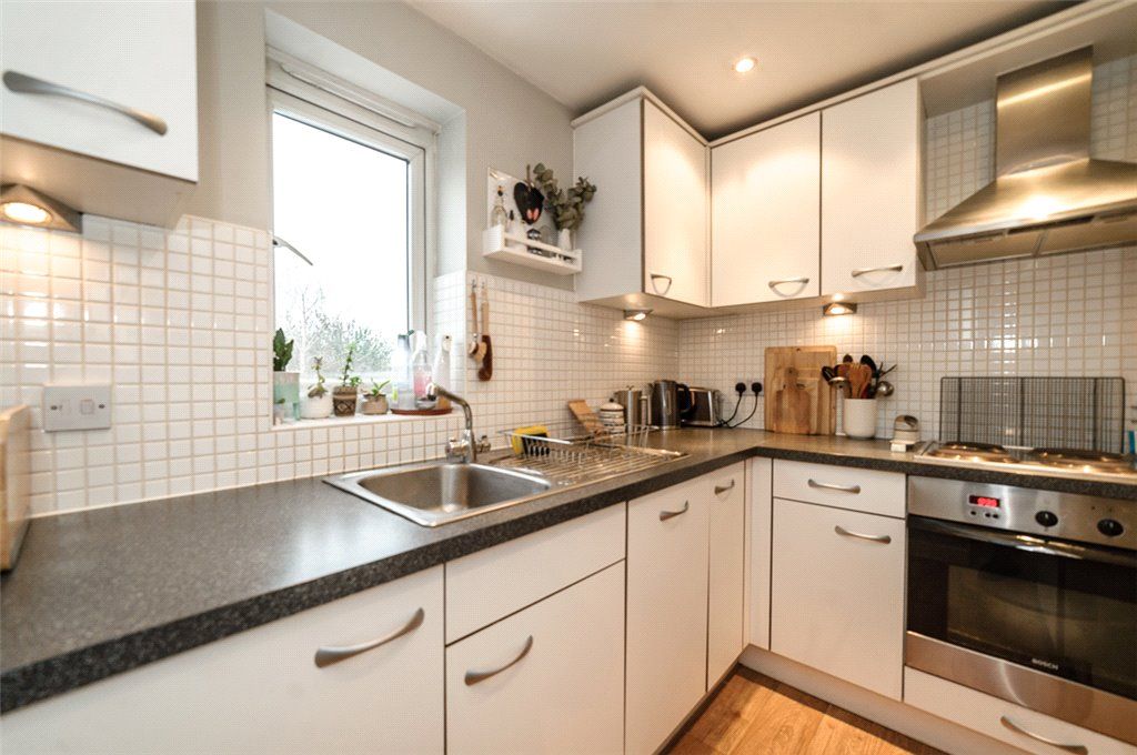 Property photo 3 of 6 Kitchen