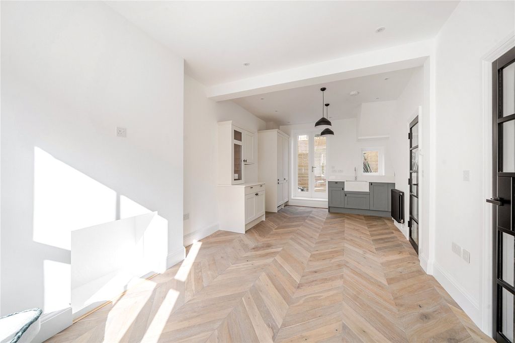 Property photo 3 of 16 Reception Room