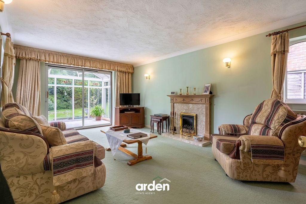Property photo 2 of 10