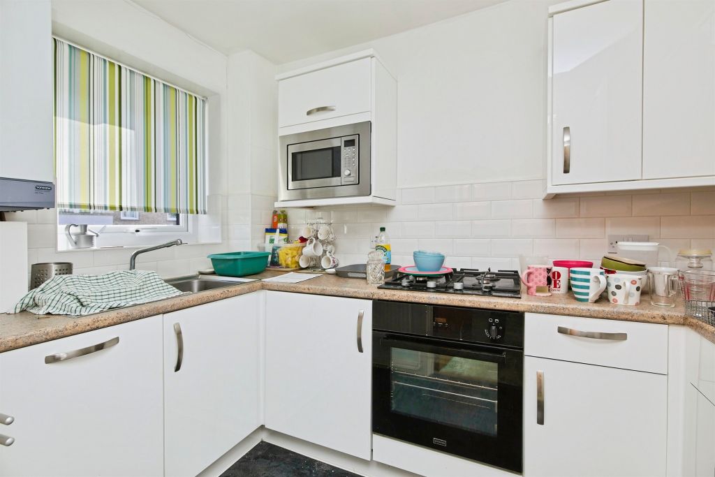 Property photo 3 of 17