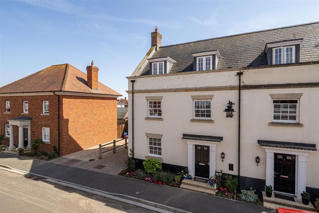 Property photo 1 of 26 3 Wimble Stock Way
