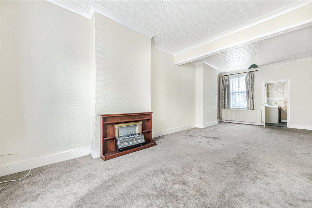 Property photo 2 of 13 Picture No. 03
