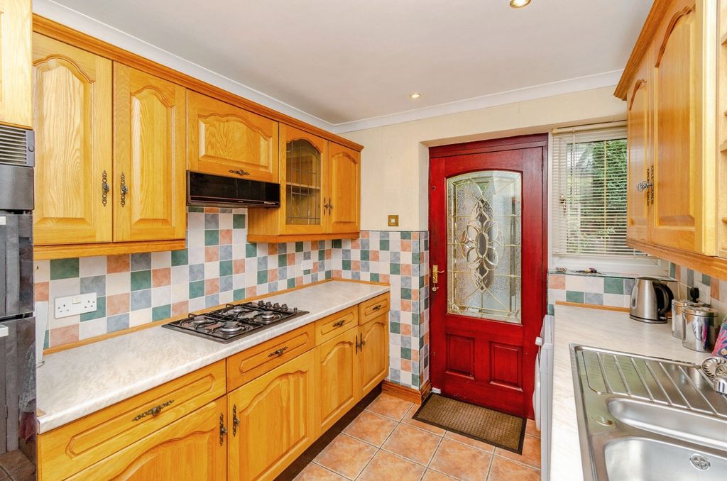 Property photo 2 of 17 Photo