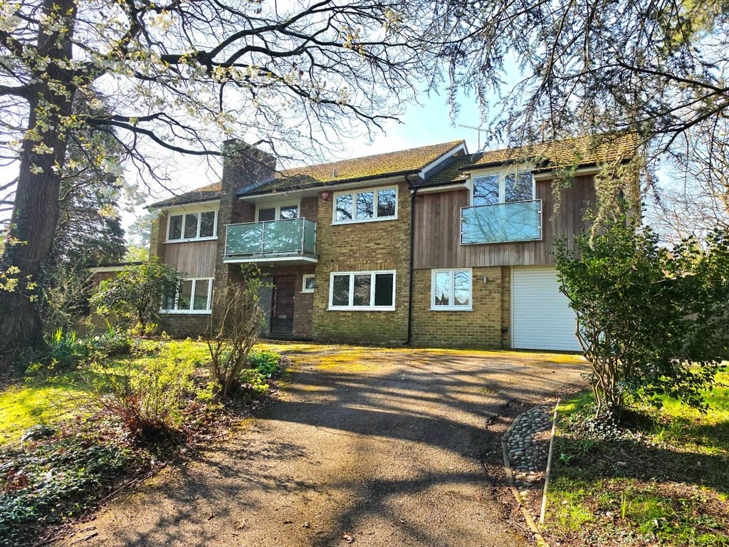 Property photo 1 of 27