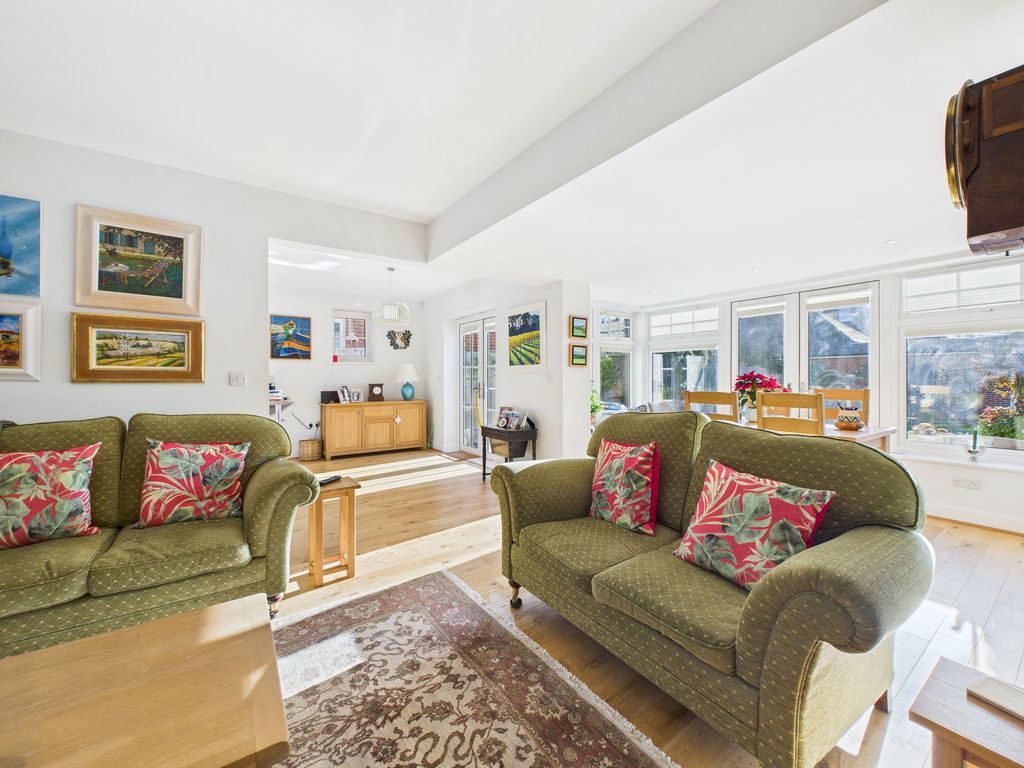 Property photo 3 of 22