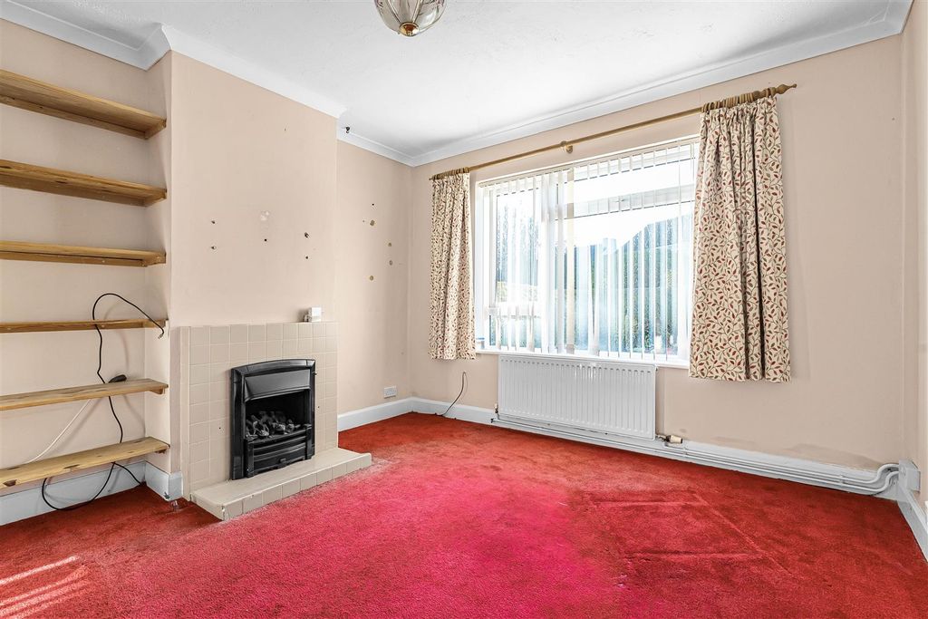 Property photo 2 of 21 12_69264.Jpg