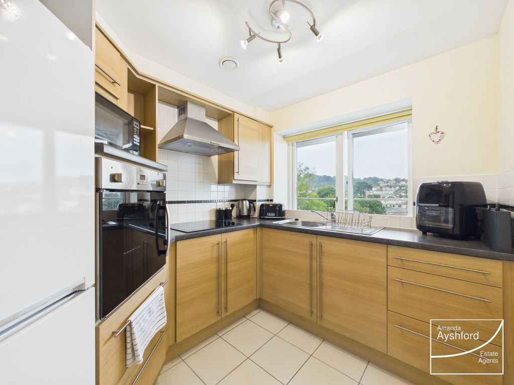 Property photo 3 of 35