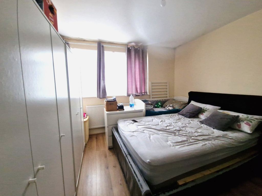 Property photo 3 of 12 Gallery