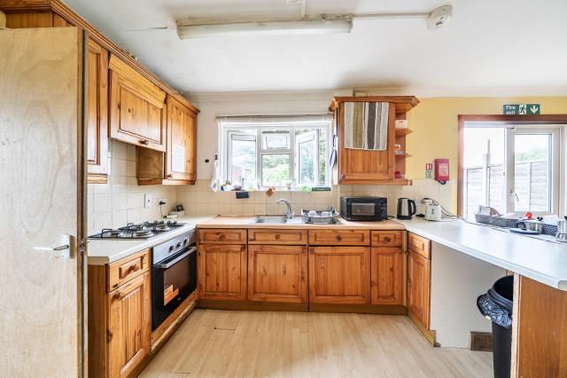 Property photo 2 of 20 Kitchen