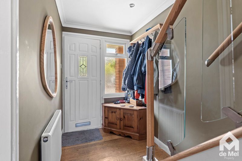 Property photo 3 of 15 Photo 9