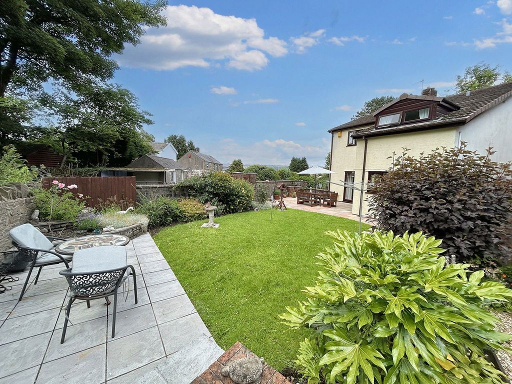 Property photo 2 of 58